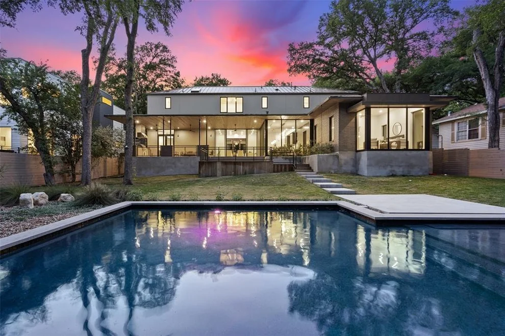 Unit for sale at 2003 Sharon LN, Austin, TX 78703