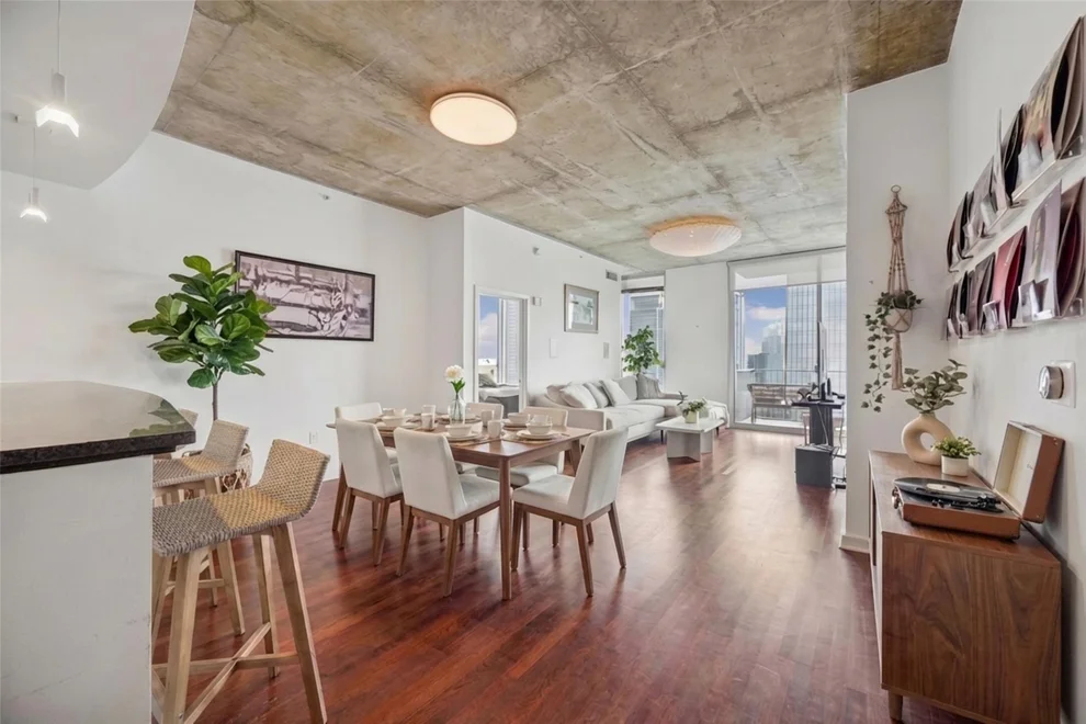 Unit for sale at 360 Nueces ST, Austin, TX 78701