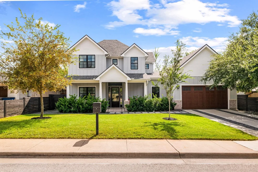 Unit for sale at 2701 Richcreek RD, Austin, TX 78757
