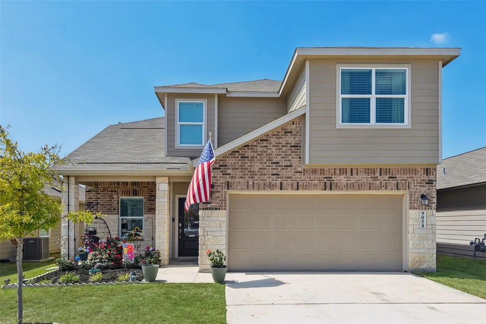 Unit for sale at 9058 Bowie RDG, Seguin, TX 78155
