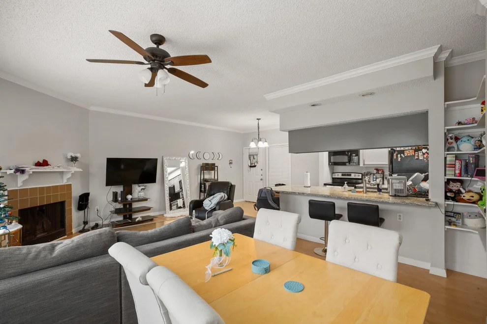 Unit for sale at 915 W 23rd ST, Austin, TX 78705