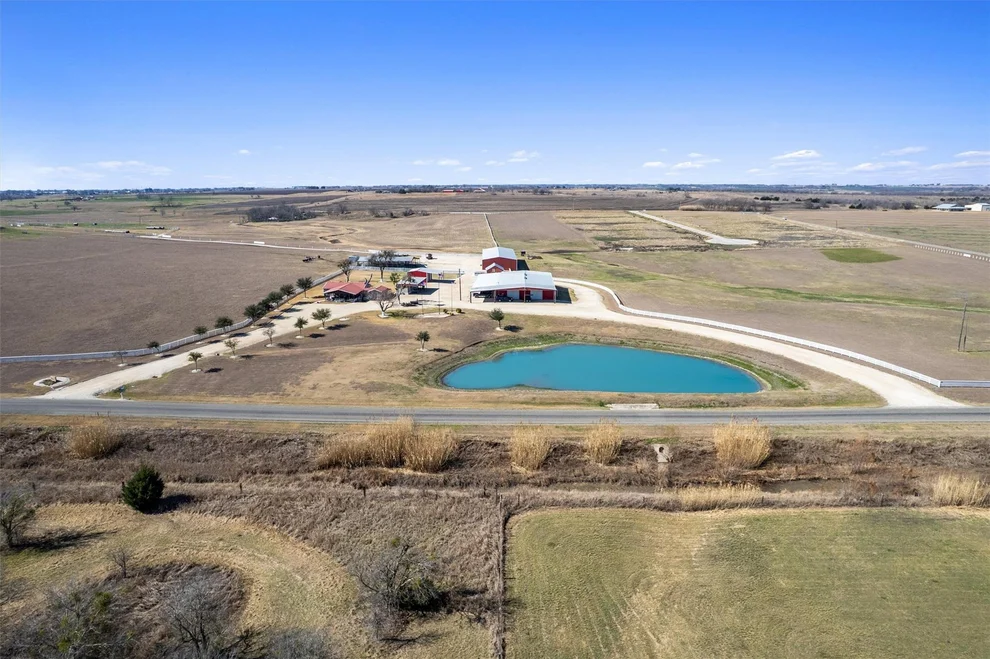 Unit for sale at 5300A County Road 424, Taylor, TX 76574