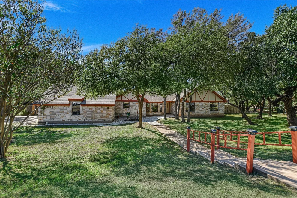 Unit for sale at 3100 Live Oak ST, Round Rock, TX 78681