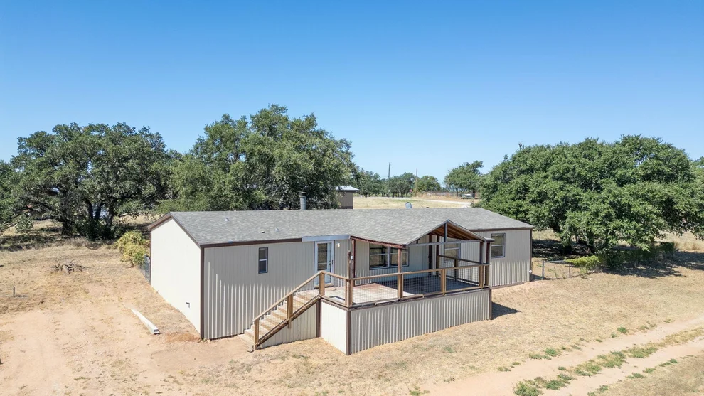 Unit for sale at 821 Ranch Road 261, Buchanan Dam, TX 78609