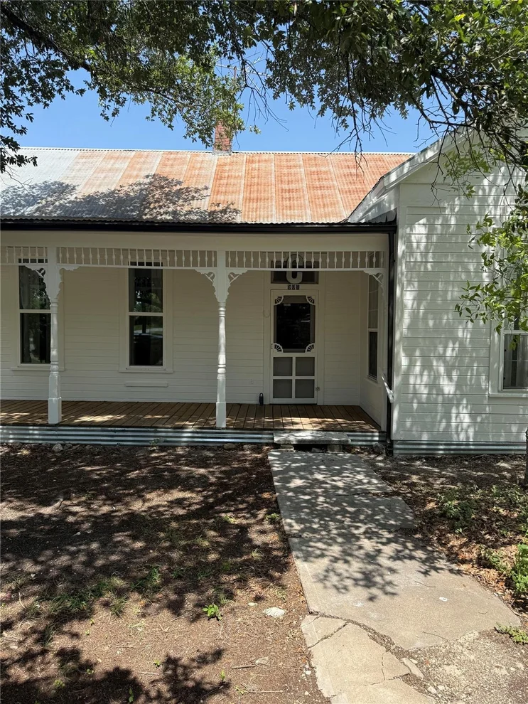 Unit for sale at 501 N Caldwell ST, Manor, TX 78653