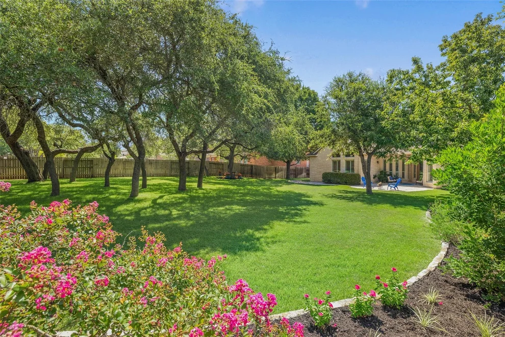 Unit for sale at 101 Monarch LN, Austin, TX 78737