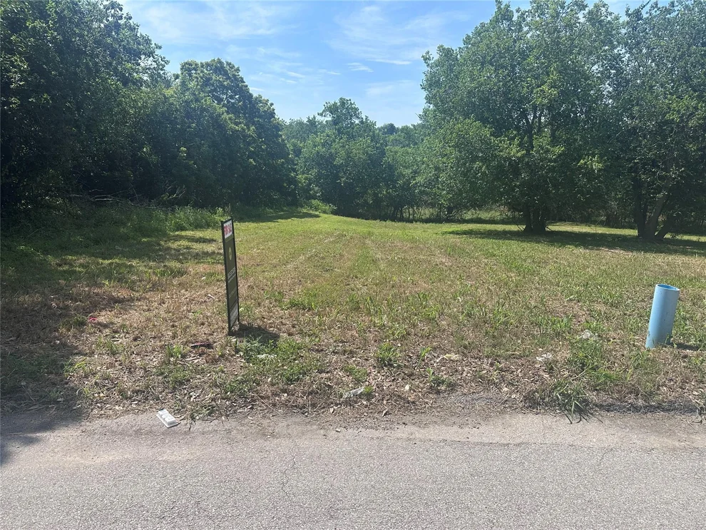 Unit for sale at 501 W Rio Grande ST, Taylor, TX 76574