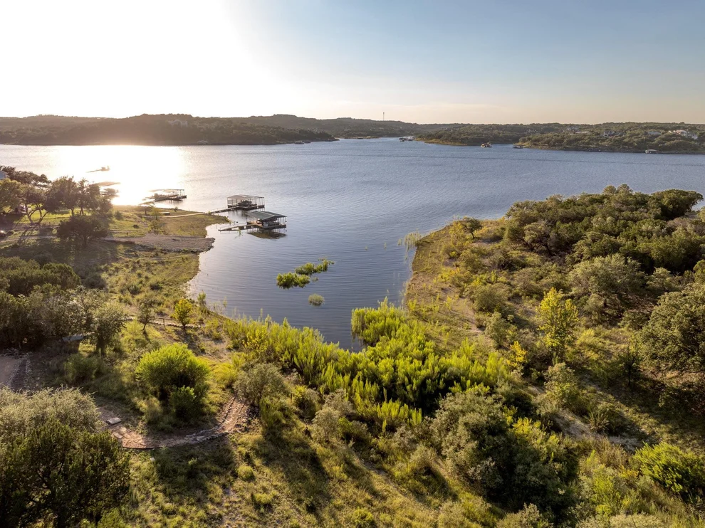 Unit for sale at 160 Lakefront DR, Point Venture, TX 78645