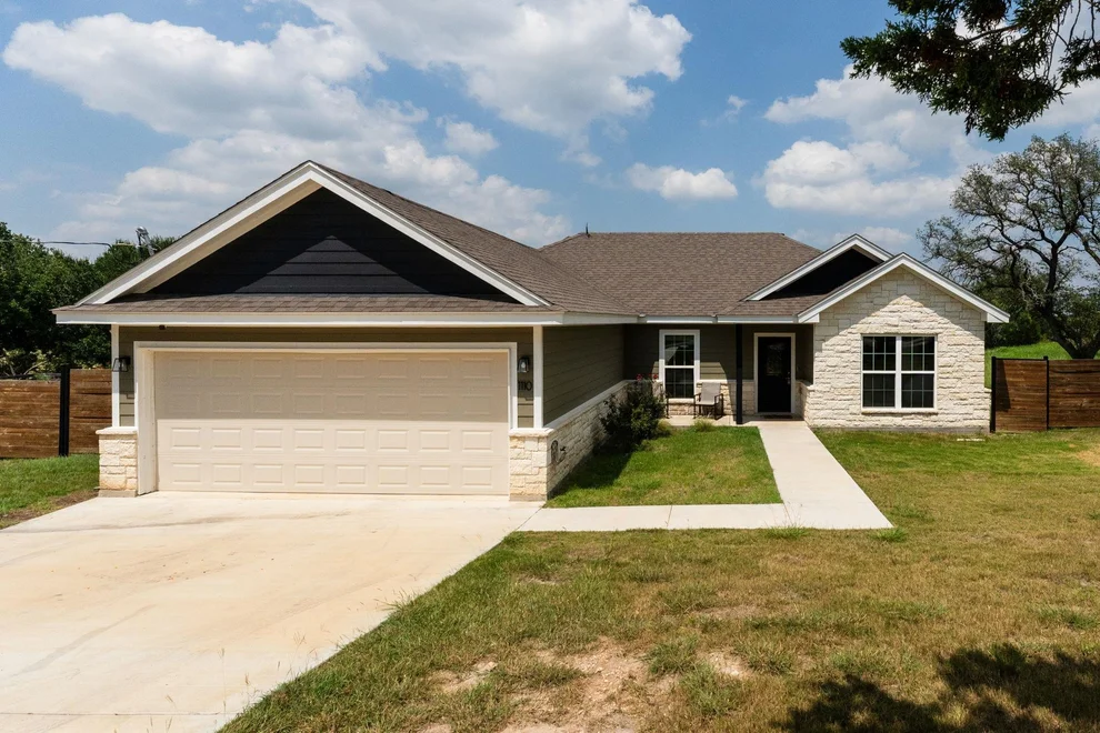 Unit for sale at 1110 County Road 1045, Lampasas, TX 76550