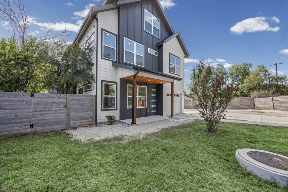 Unit for sale at 5305 Ledesma RD, Austin, TX 78721