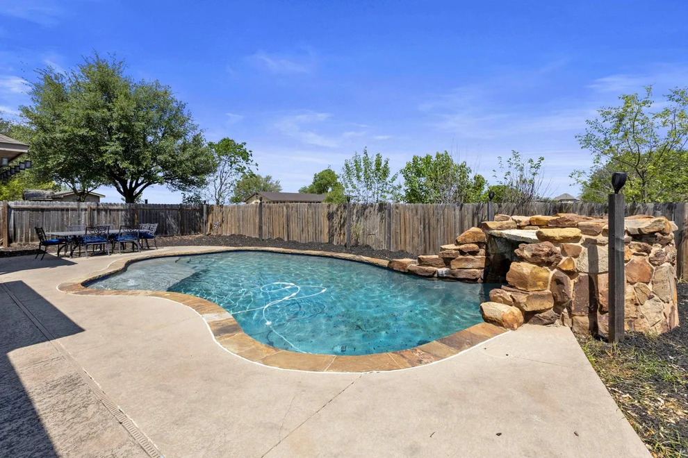 Unit for sale at 317 Cockrill ST, Hutto, TX 78634