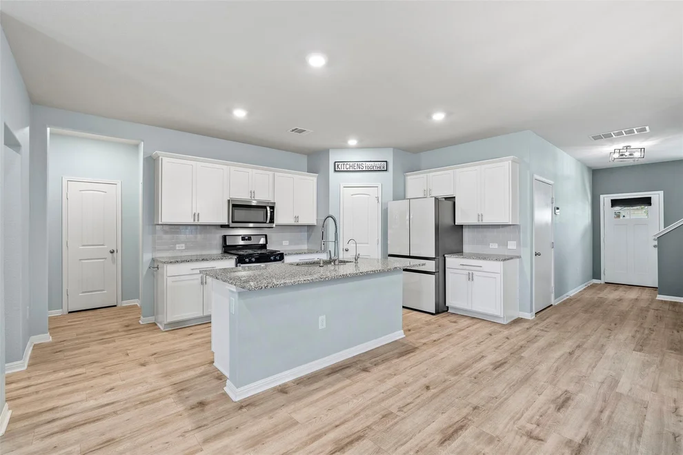 Unit for sale at 120 Ellinger RD, Georgetown, TX 78626