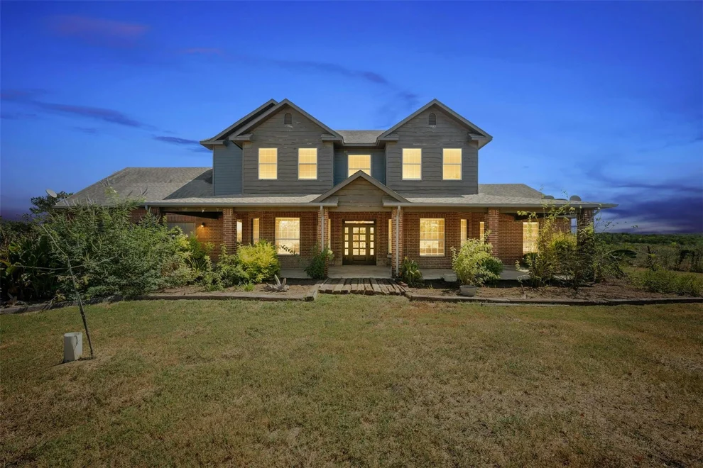 Unit for sale at 1120 Tomahawk TRL, Dale, TX 78616
