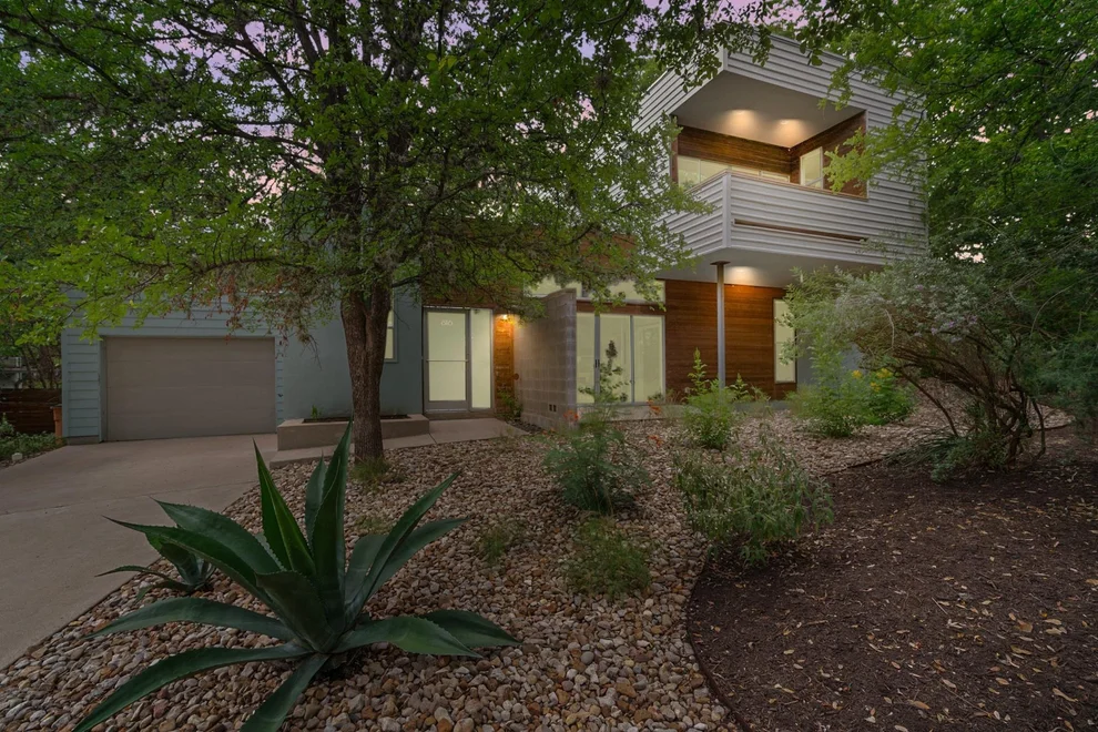 Unit for sale at 816 S Center ST, Austin, TX 78704