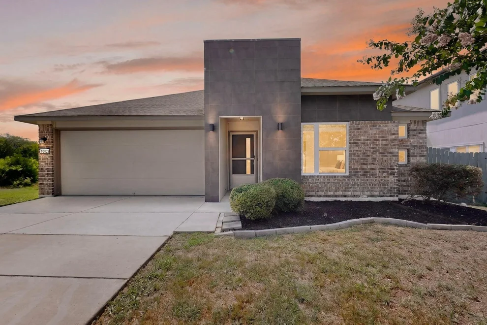 Unit for sale at 10029 Dalliance LN, Manor, TX 78653