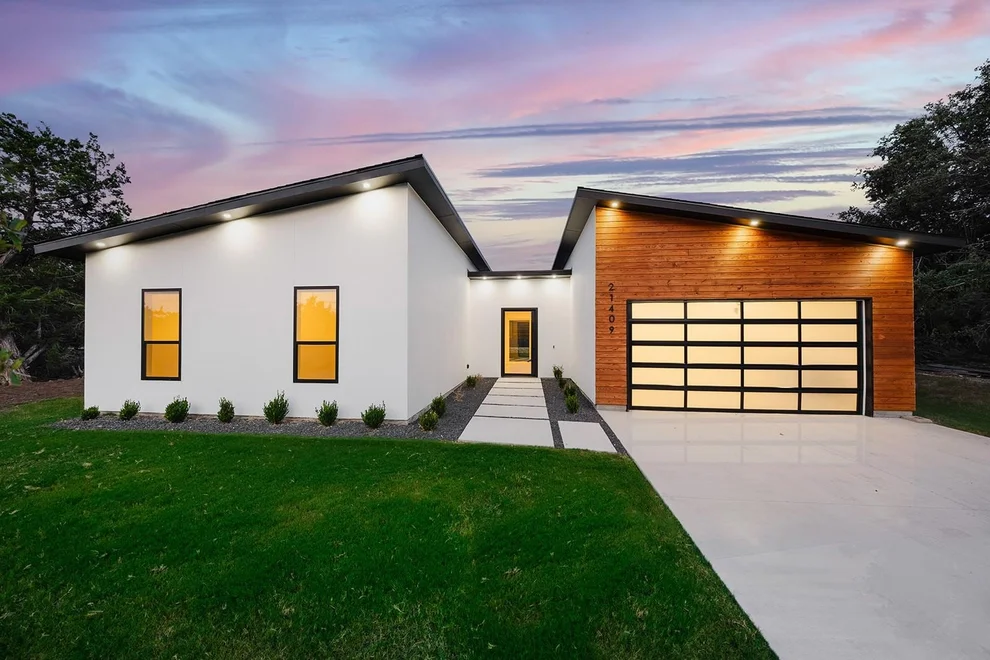 Unit for sale at 21409 Patton Ave, Lago Vista, TX 78645