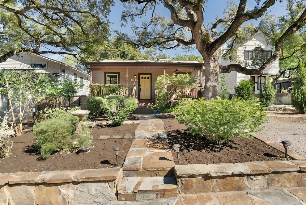 Unit for sale at 1106 Mission RDG, Austin, TX 78704