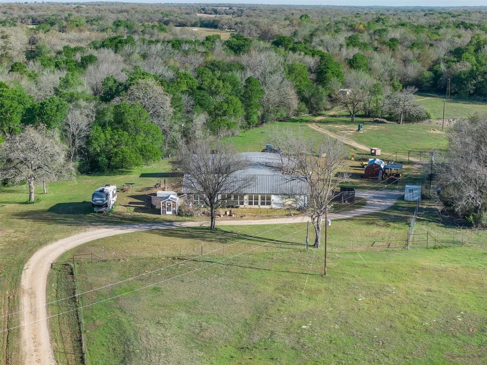 Unit for sale at 2313 E Us Highway 79, Rockdale, TX 76567