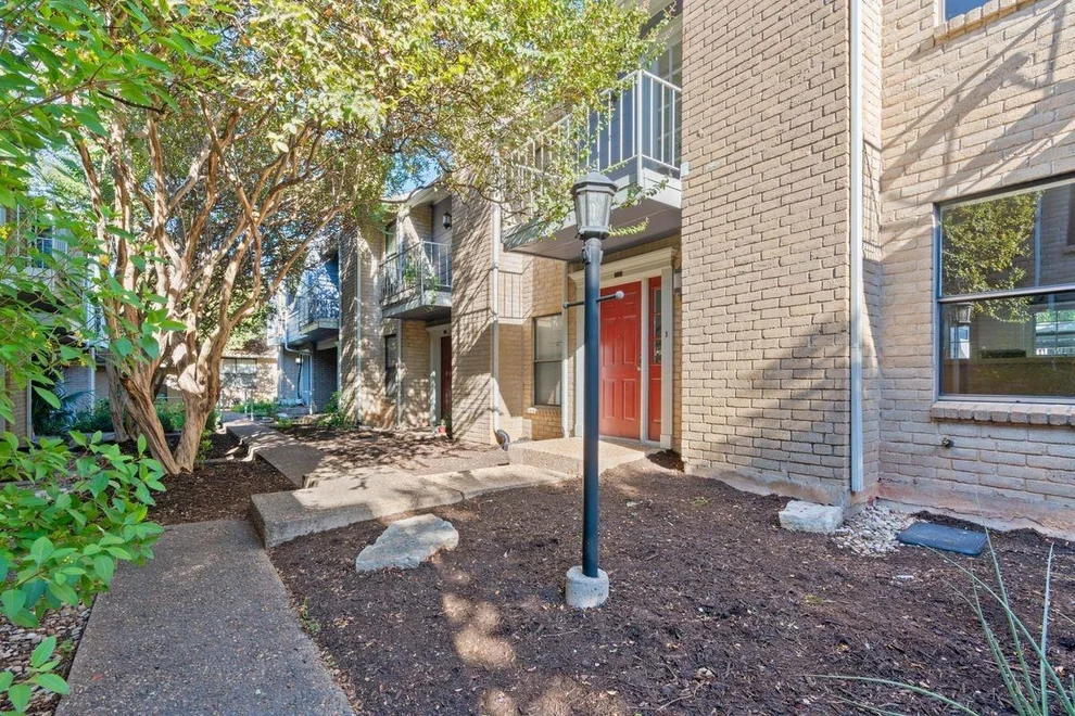 Unit for sale at 800 Banister LN, Austin, TX 78704