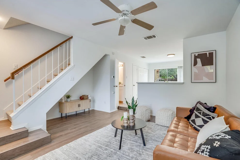 Unit for sale at 11901 Swearingen DR, Austin, TX 78758