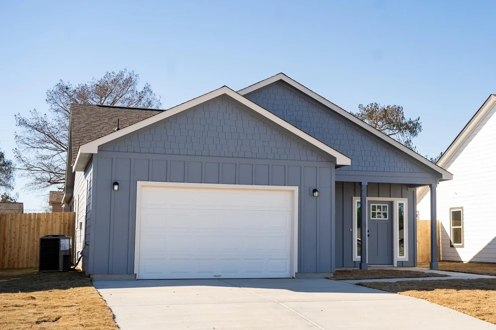 Unit for sale at 311 String Prairie WAY, Smithville, TX 78957
