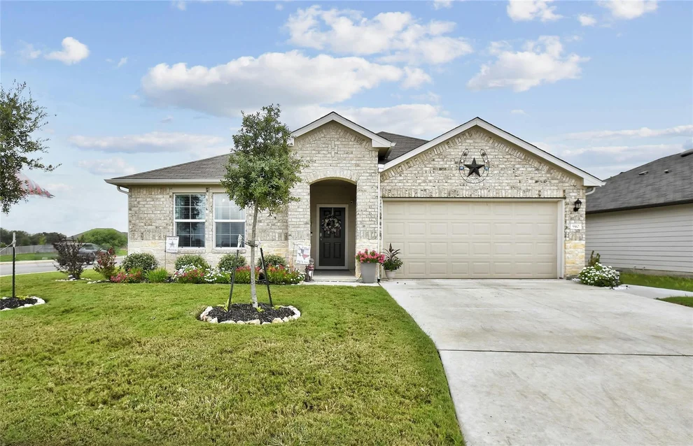 Unit for sale at 940 Armadillo DR, Seguin, TX 78155