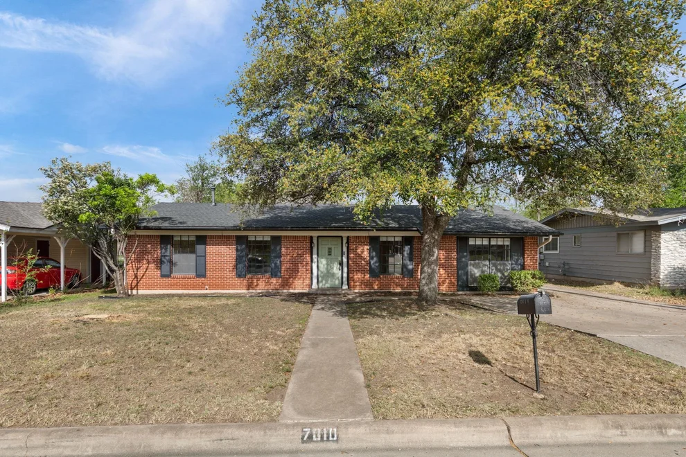 Unit for sale at 7010 Miranda DR, Austin, TX 78752
