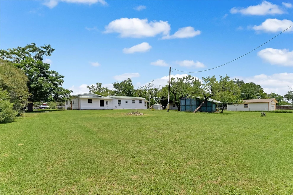 Unit for sale at 222 Bluebonnet DR, Marble Falls, TX 78654