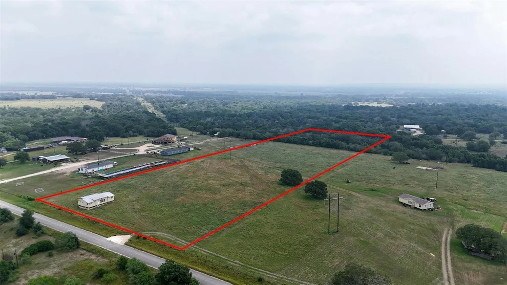 Unit for sale at 6015 Seawillow RD, Lockhart, TX 78644