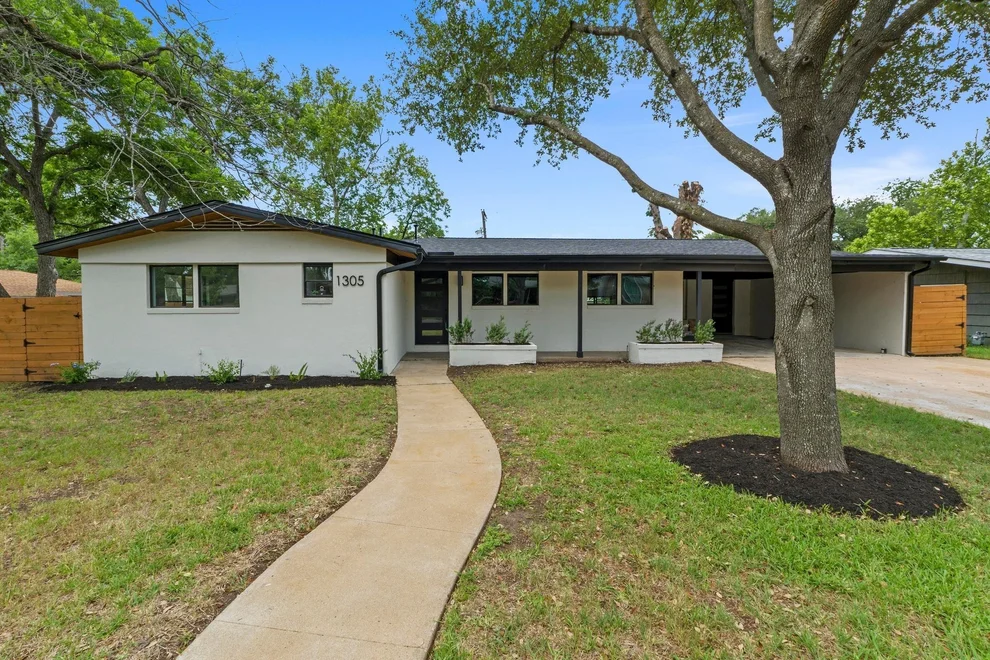 Unit for sale at 1305 Ridgehaven DR, Austin, TX 78723