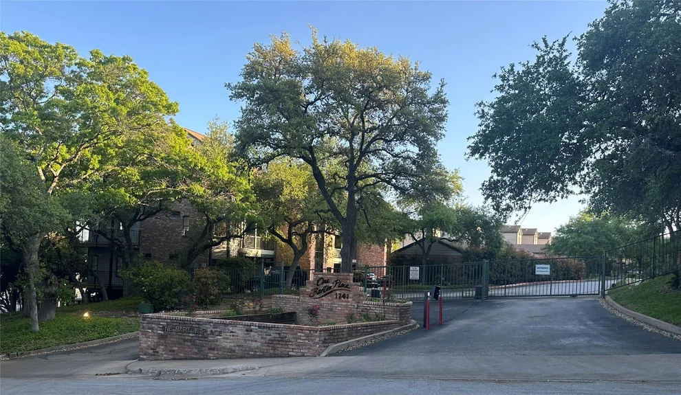 Unit for sale at 1741 Spyglass DR, Austin, TX 78746