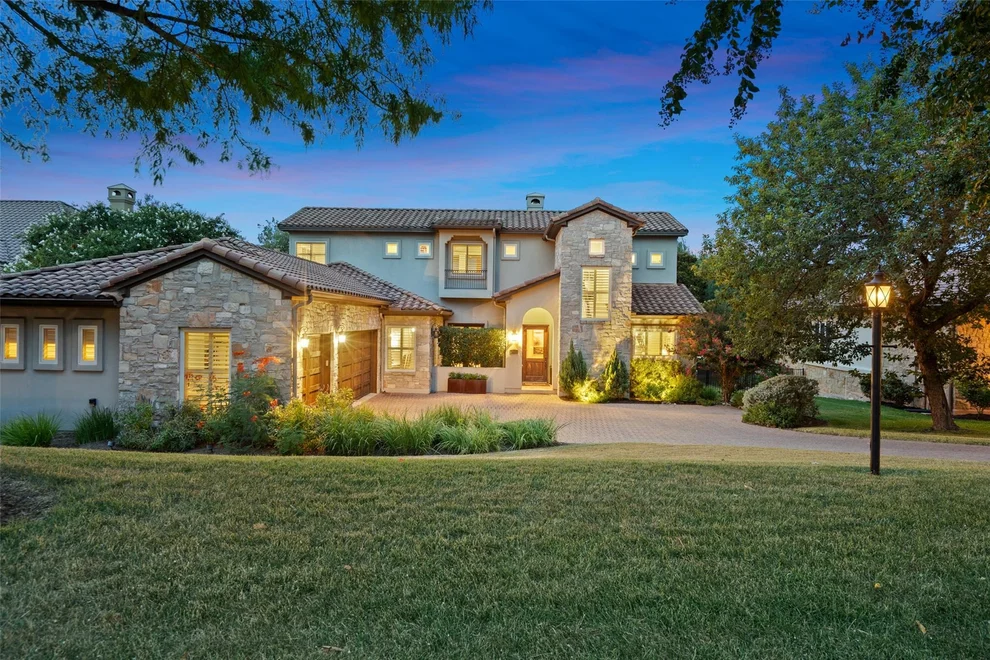 Unit for sale at 216 Golden Bear DR, Lakeway, TX 78738