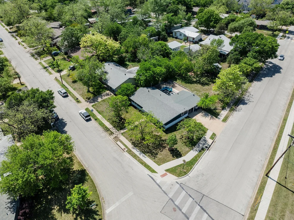 Unit for sale at 7706 Delafield LN, Austin, TX 78752