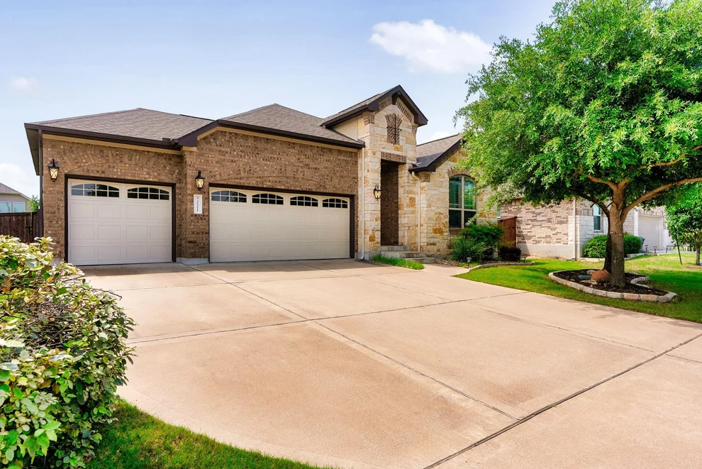 Unit for sale at 221 Longfield DR, Georgetown, TX 78628