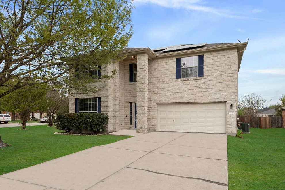Unit for sale at 304 Gainer DR, Hutto, TX 78634