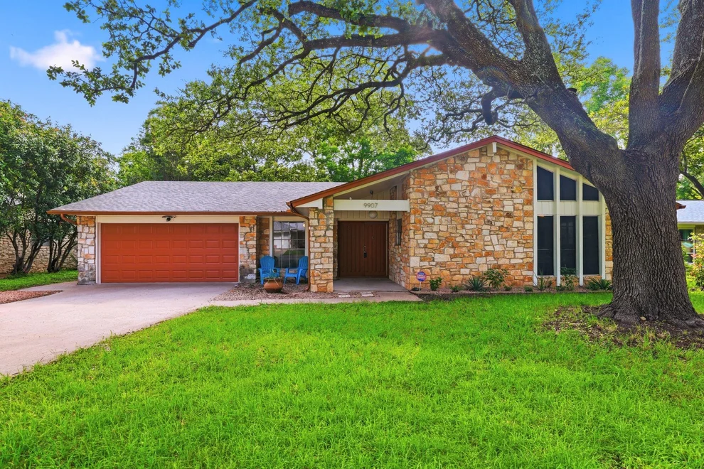 Unit for sale at 9907 Oak Hollow DR, Austin, TX 78758