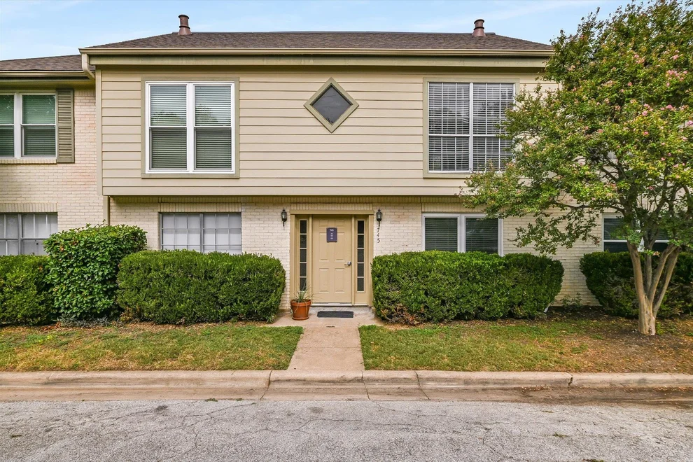 Unit for sale at 745 E Oltorf ST E, Austin, TX 78704