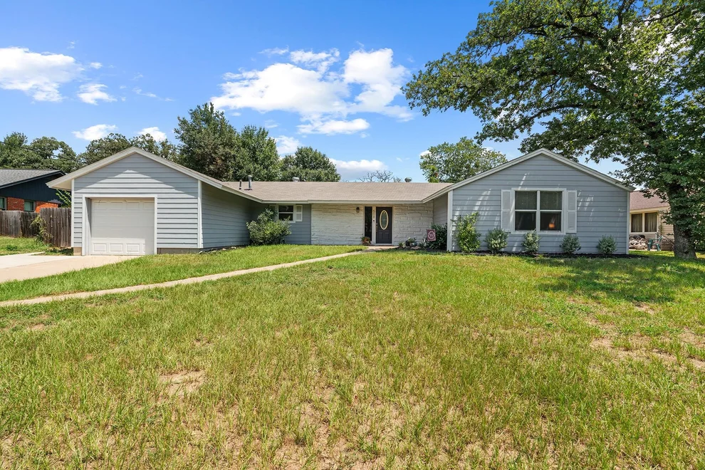 Unit for sale at 508 San Jacinto DR, Rockdale, TX 76567