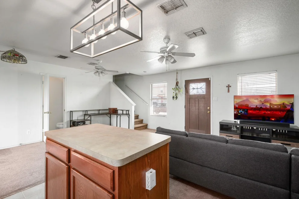 Unit for sale at 643 Northlake DR, New Braunfels, TX 78130