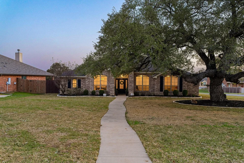 Unit for sale at 1859 Lacy Ridge DR, Belton, TX 76513