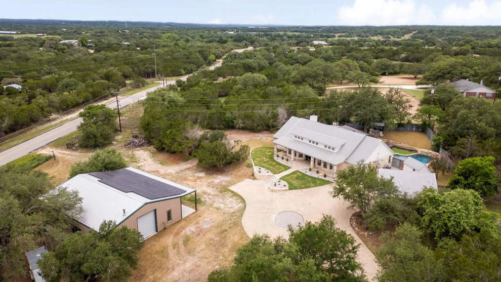 Unit for sale at 1129 Cedar Pass RD, Driftwood, TX 78619