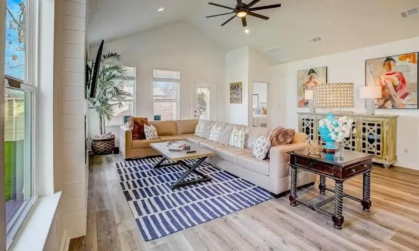 Unit for sale at 875 Pine LN, Cottonwood Shores, TX 78657