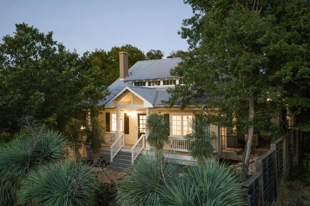 Unit for sale at 1105 Travis Heights BLVD, Austin, TX 78704