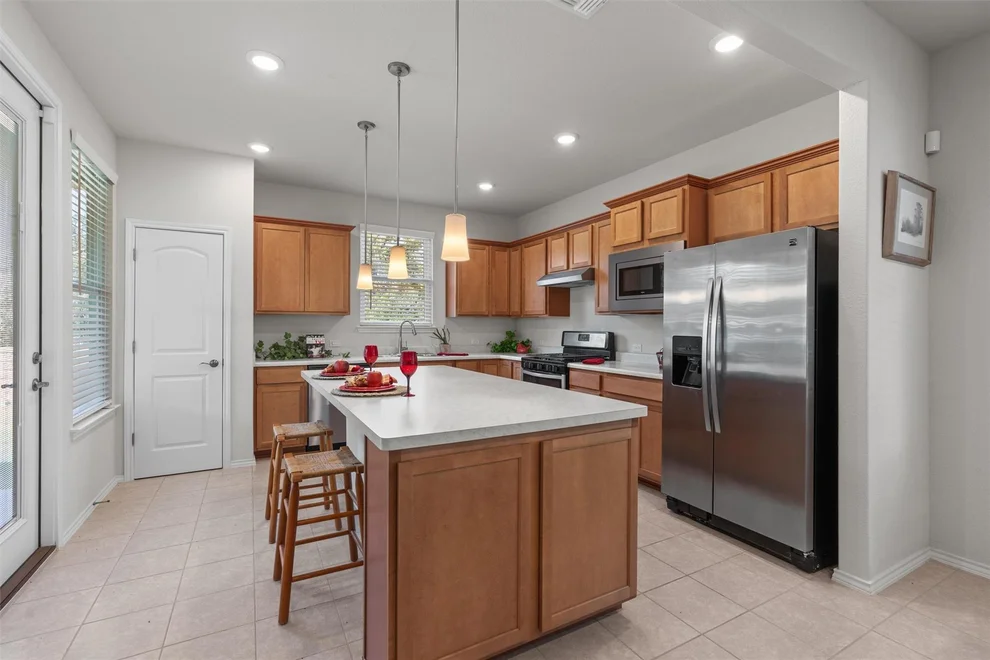 Unit for sale at 502 Saratoga LN, Georgetown, TX 78633