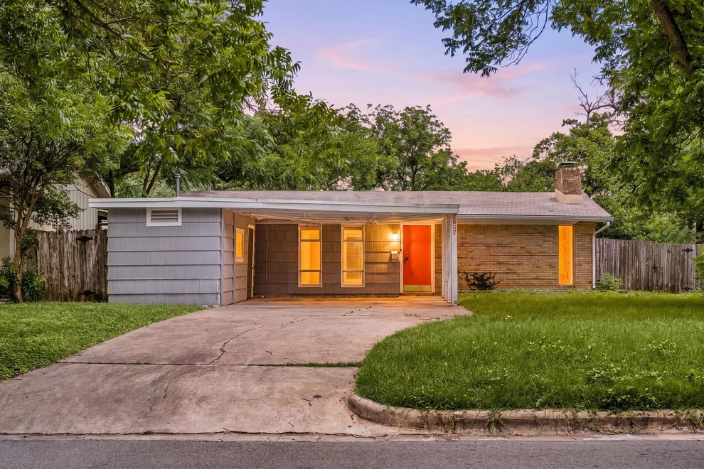 Unit for sale at 2802 Perry LN, Austin, TX 78731