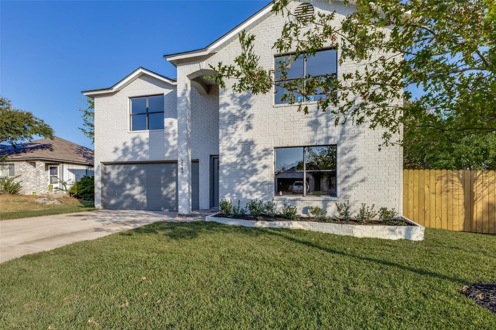 Unit for sale at 2949 Donnell DR, Round Rock, TX 78664