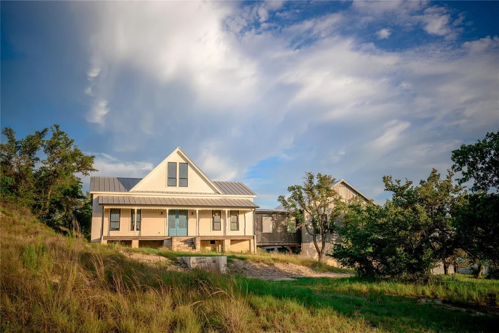 Unit for sale at 431 County Road 413, Spicewood, TX 78669