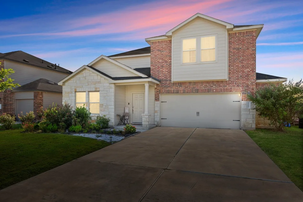 Unit for sale at 227 Mineral Springs DR, Kyle, TX 78640