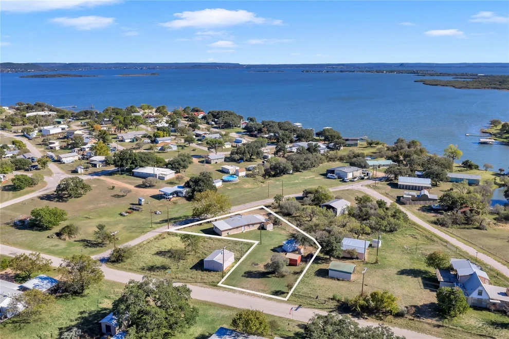 Unit for sale at 1415 Bee LN, Tow, TX 78672