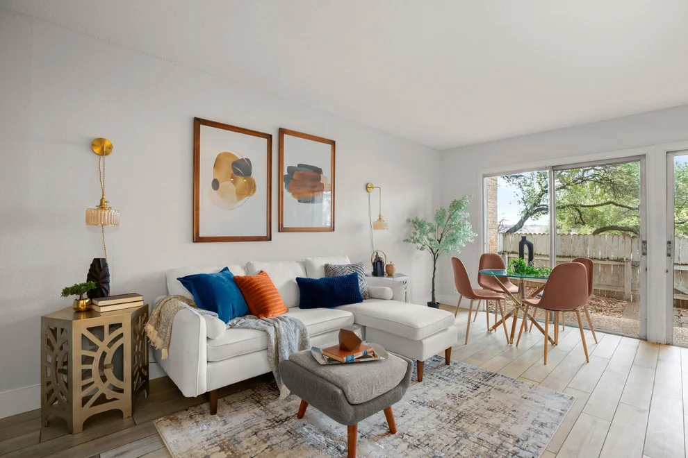 Unit for sale at 620 S 1st ST, Austin, TX 78704